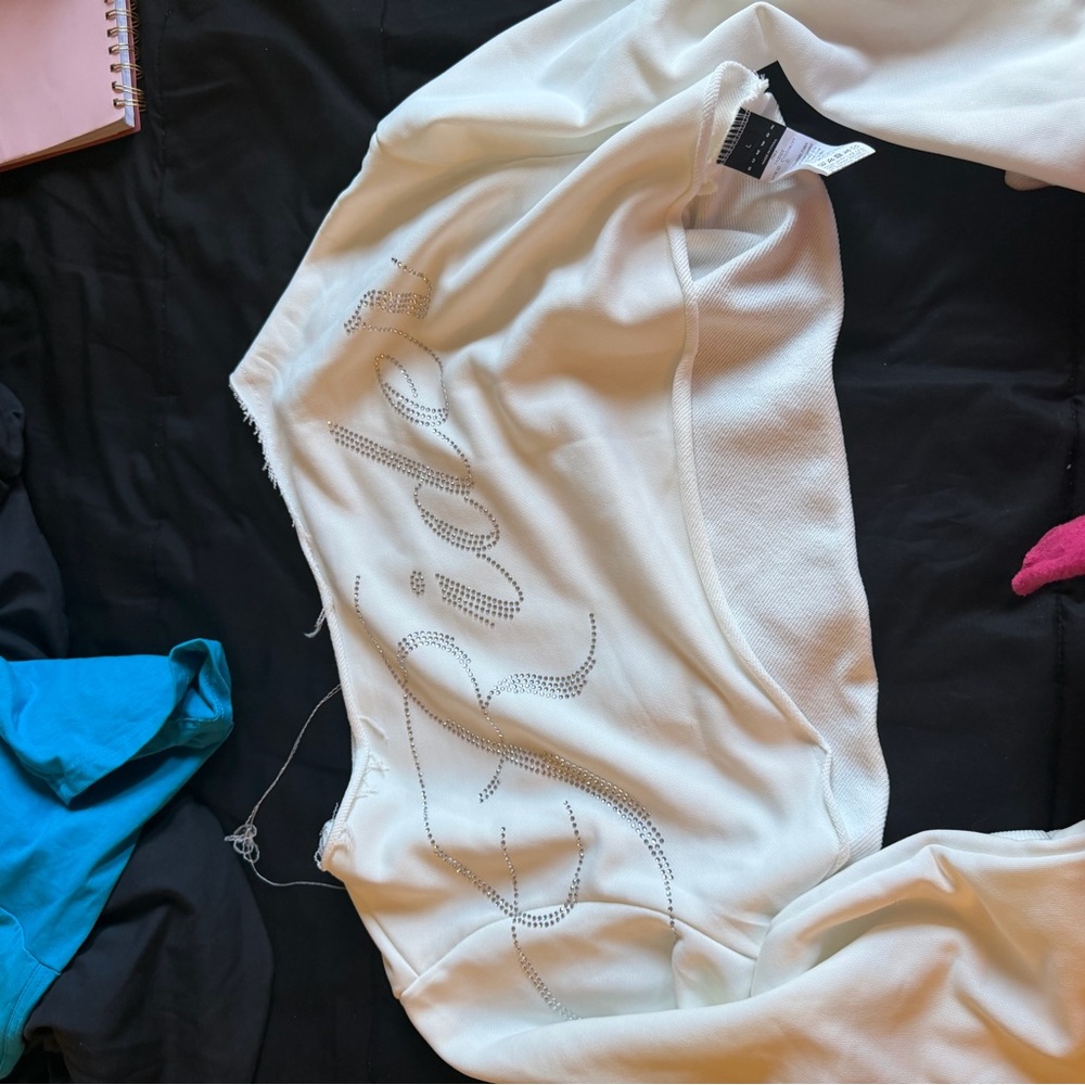 Zara White Cropped Sweatshirt with Rhinestone Script - Picture 3 of 3